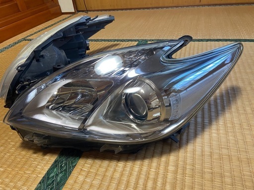 30プリウス　ヘッドライト左右セット1万！
