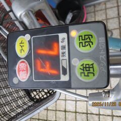 ブリジストン製電動アシスト自転車　アシスタULT A4LC31 内装３段変速　バッテリー充電器付　鍵は後輪リング錠∔同時にハンドルロック機能　LEDライト、ベル　前かご　保管用対候性防水カバー付きの画像