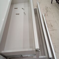 リユースのサカイ栃木店★ジモティ割あり★ 松田家具 食器棚 ホワイト W116.7×D48.5×H198 クリーニング済み TC11643の画像