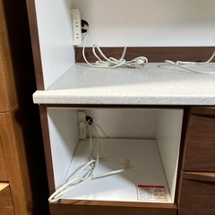 石2511-501 キッチンボード　食器棚　上下分割可　キズ汚れ有りの画像