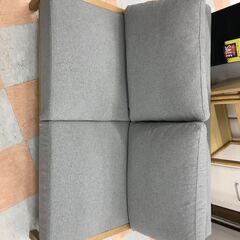 ＼家具＊家電のお店／【ｼﾞｬﾝｸﾞﾙｼﾞｬﾝｸﾞﾙ石川金沢店】ソファー2人用 グレー   W(幅)130×D(奥行き)78×H(高さ)60cmの画像