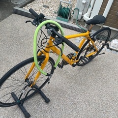 自転車クロスバイクの画像