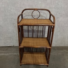 無料　籠　棚の画像