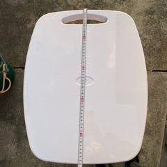 中古　可動式　ワゴン　高さ約80センチ　ホワイト　キャスターありの画像