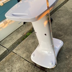 中古　可動式　ワゴン　高さ約80センチ　ホワイト　キャスターありの画像