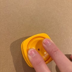 ゆで卵プッチャー（穴あけ器）の画像