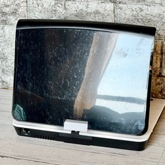 Superbe 10インチポータブル・ブルーレイプレーヤー SU-10PBの画像