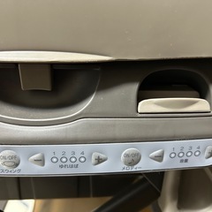 Combi電動ハイローチェアの画像