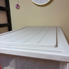 押し入れ収納ケースの画像