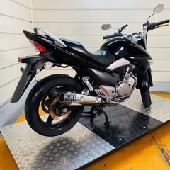 14118km ★始動動画あり★ GSR250 GJ55D スズキ　中型　兵庫県　神戸市　バイクの画像