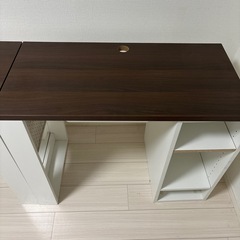 本棚付きシステムデスク
の画像