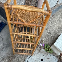 ラタンのスリッパ収納の画像