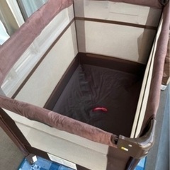 ココネルエアープラス　ベビーベッド　ブラウンの画像