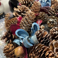 松ぼっくりのクリスマスリースの画像