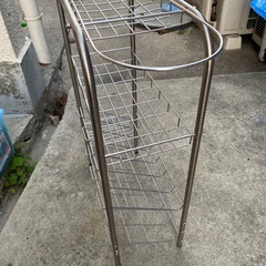 中古　ステンレス　ラック　シルバー　風呂場　キッチンの画像