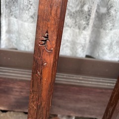 アンティーク　木製の花台の画像