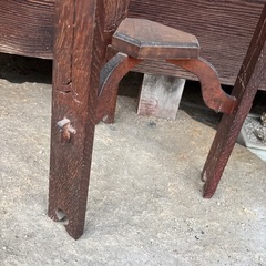 アンティーク　木製の花台の画像