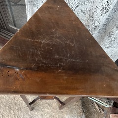 アンティーク　木製の花台の画像