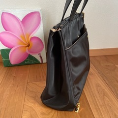 ブラック 花柄刺繍 トートバッグの画像