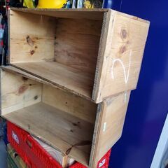 短期出品。りんご箱　リンゴ箱　木箱　２つセット｡の画像