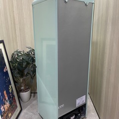 💥激安💥❗️配送•設置🉑❗️♻️処分撤去♻️ 最新2021年式　オーヤマ　冷凍冷蔵庫　容量130L PRR-142D-LGの画像