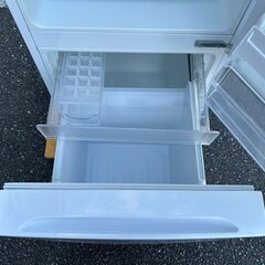 冷蔵庫 ヤマダ YRZ-F15J 2022年 156L キッチン家電 れいぞうこ【安心の3ヶ月保証・設置費込み】🚚自社配送時💳代引き可🚚(現金、クレジット、スマホ決済対応)の画像