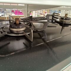 リユースのサカイ栃木店★ジモティ割あり★ Rinnai ガステーブル CH35BKL 都市ガス 23年製 動作確認／クリーニング済み TC11651の画像