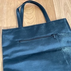 黒の花柄刺繍トートバッグの画像