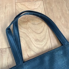 黒の花柄刺繍トートバッグの画像