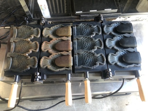 業務用　アイスコーン製造機　たい焼き型　100V×2