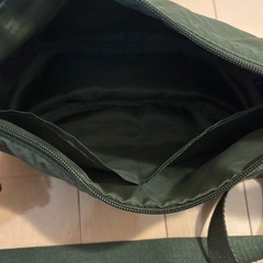 ⭕️ユニクロ⭕️　ラウンドミニショルダーバッグの画像