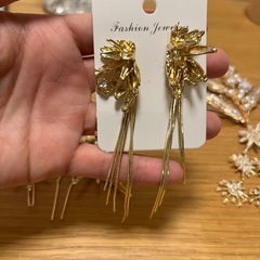 結婚式　ウエディング　ピアス　ヘッドアクセサリーの画像