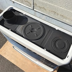 札幌市内配送可 燃焼確認済み 20年製 コロナ 煙突式輻射石油ストーブ SVD-70BSL 木造18畳/コンクリート29畳の画像