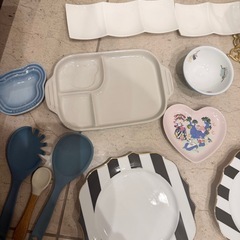 お皿　セット　アフタヌーンティーセット　ティーカップ　　お茶碗の画像