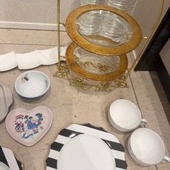 お皿　セット　アフタヌーンティーセット　ティーカップ　　お茶碗の画像