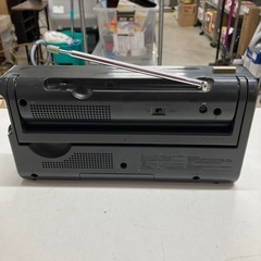 O 2511-504 SONY ポータブルラジオ　ICF-890V 中古　ツマミがありませんが回ります！の画像