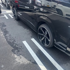 ハイエース　ホイールタイヤセット
の画像