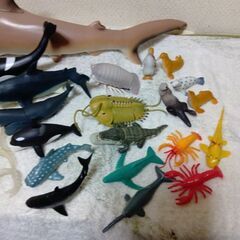 海の動物フィギュア 大中小30個セット（キーホルダー2個含む）の画像