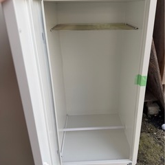 4人用　ロッカー スチールロッカー 鍵付き の画像