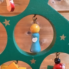 レトロな木製クリスマスツリーカントリー系　スノーマン　トナカイ　サンタクロース他の画像