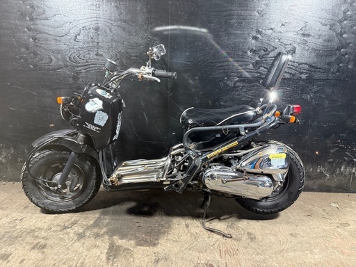 ★支払総額8.8万円★関東圏内即日配送可能！ 全車走行テスト済みです！ ホンダ ズーマー 黒 AF58 人気のズーマー！ 縦型バックレスト！ 社外マフラー！ 社外ハンドル！ メッキパーツ！ エナメルシート！　