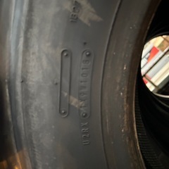 ノーマルタイヤ トラック、バスの画像