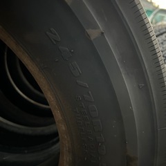 ノーマルタイヤ トラック、バスの画像