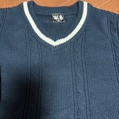 ウェルビー　サイズ150cm Vネックセーターの画像