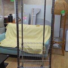 ③ 3段 スチールラック ハンガーポール付 幅90×高さ178㎝ 棚板3枚 キャスター付 ワードローブ ハンガーラック メタルラック　西岡店の画像