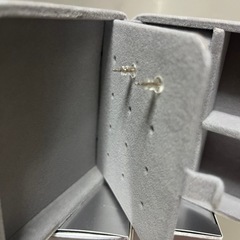 ターコイズとゴールドのシャンデリア風ピアスの画像