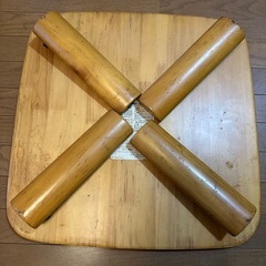 木製ローテーブルの画像