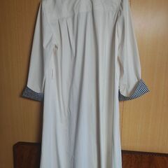 レディースコート白の画像