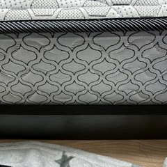 シーリー　マットレス　シングル　ベッドの画像