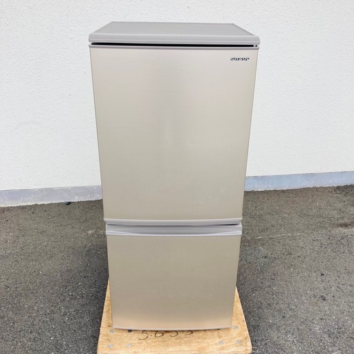 値下げ　
シャープ　ノンフロン冷凍冷蔵庫　SHARP SJ-D14FJ-N 137L 2020年製　動作確認品